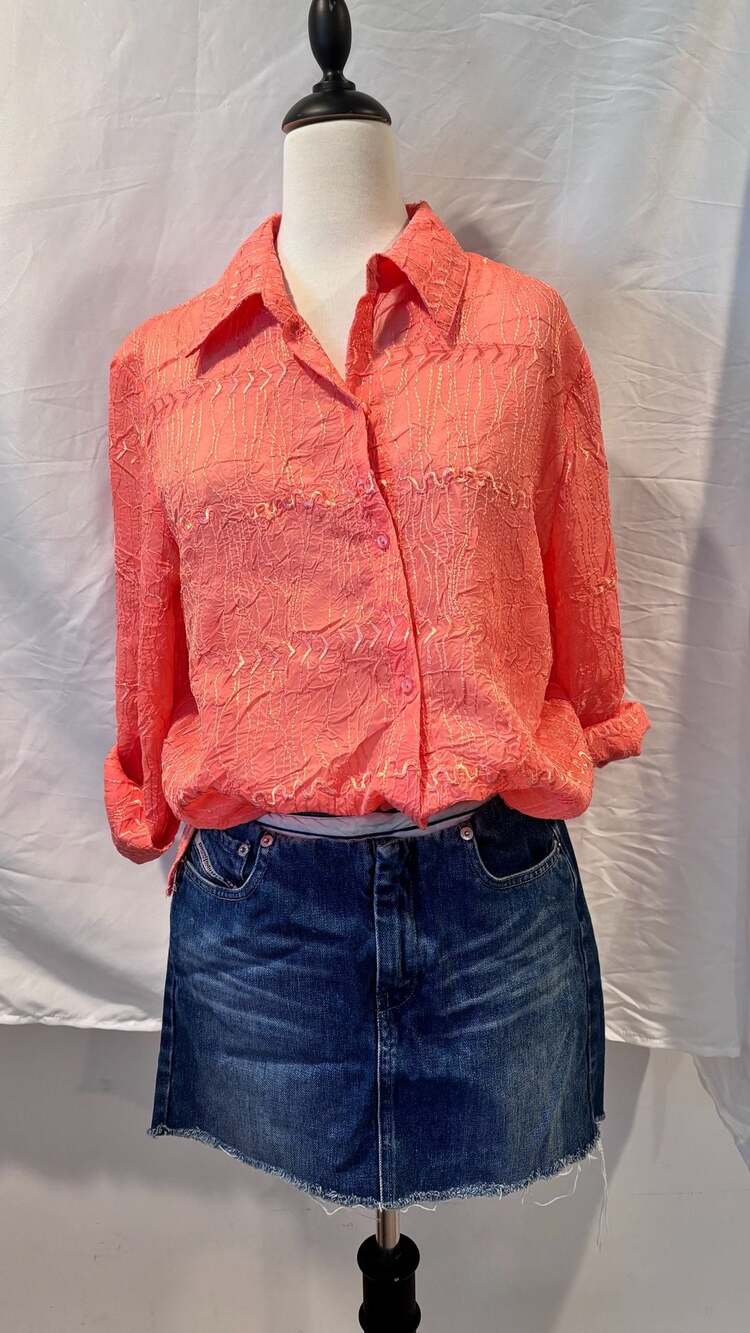 Dressbarn pink floral scroll 3/4 sleeves button up top Size Leage